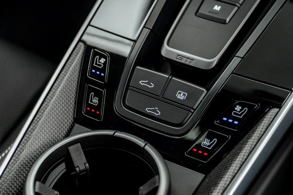 Porsche 911 911 Carrera Gts S-a Grey #47