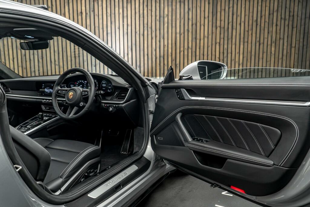Porsche 911 911 Carrera Gts S-a Grey #31