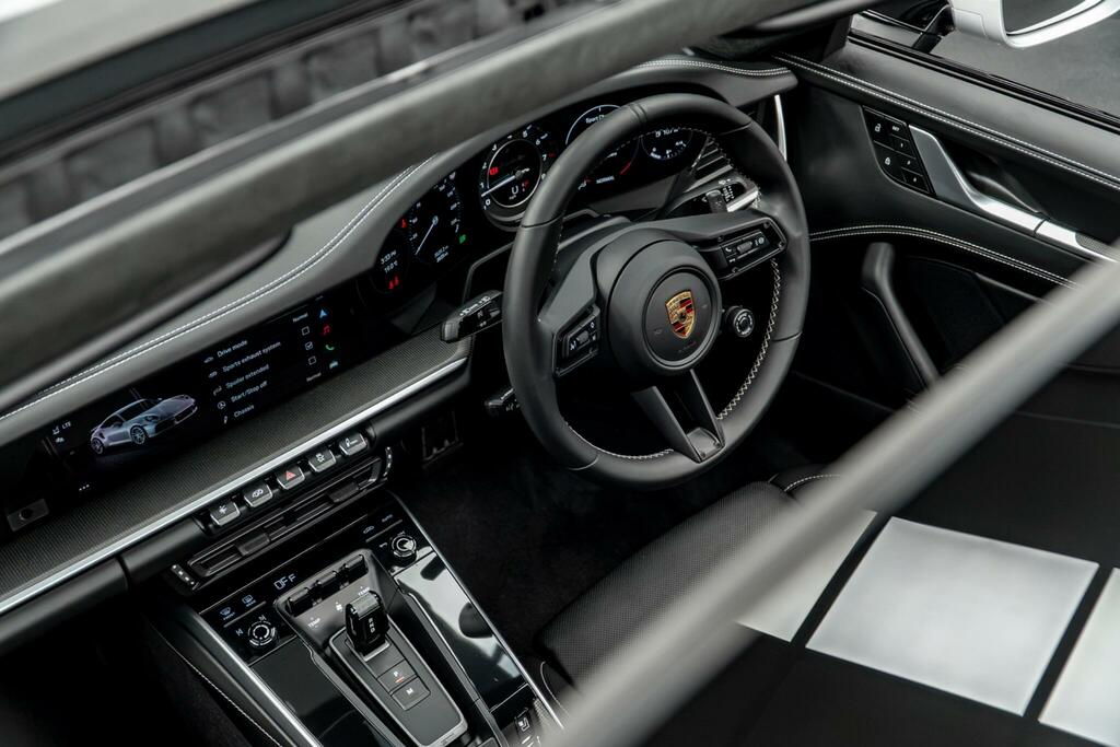 Porsche 911 911 Carrera Gts S-a Grey #38