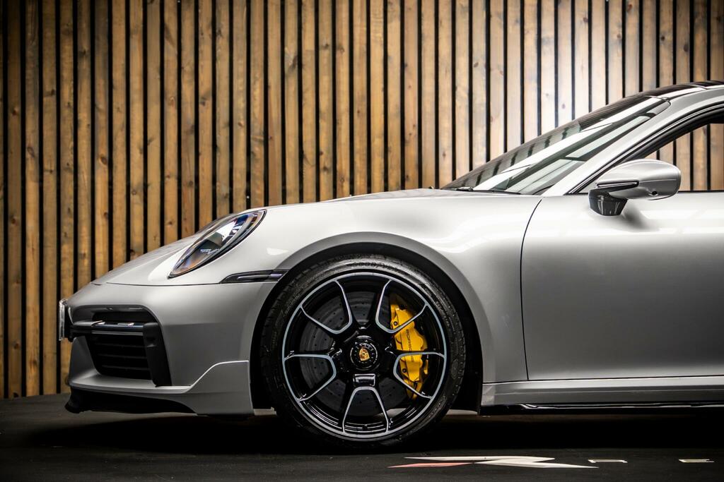 Porsche 911 911 Carrera Gts S-a Grey #9