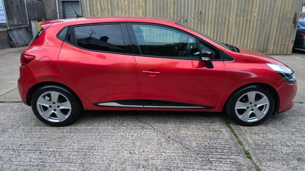 Renault Clio 1.2 16V Dynamique Medianav Euro 5 Red #5