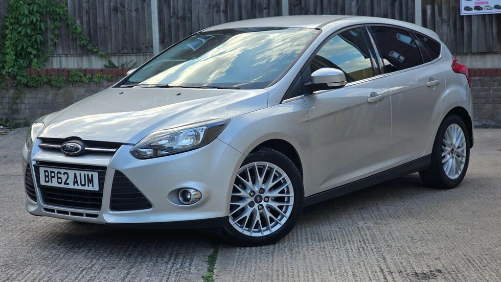 Ford Focus Hatchback 1.0T Ecoboost Zetec Euro 5 Ss 20 Silver