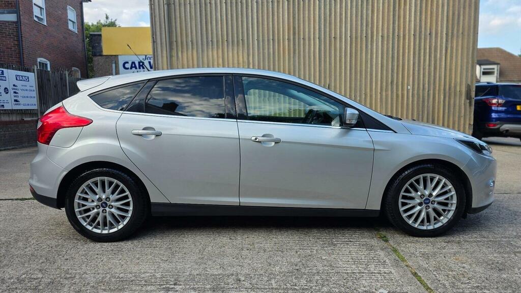 Ford Focus Hatchback 1.0T Ecoboost Zetec Euro 5 Ss 20 BP62AUM Silver #5