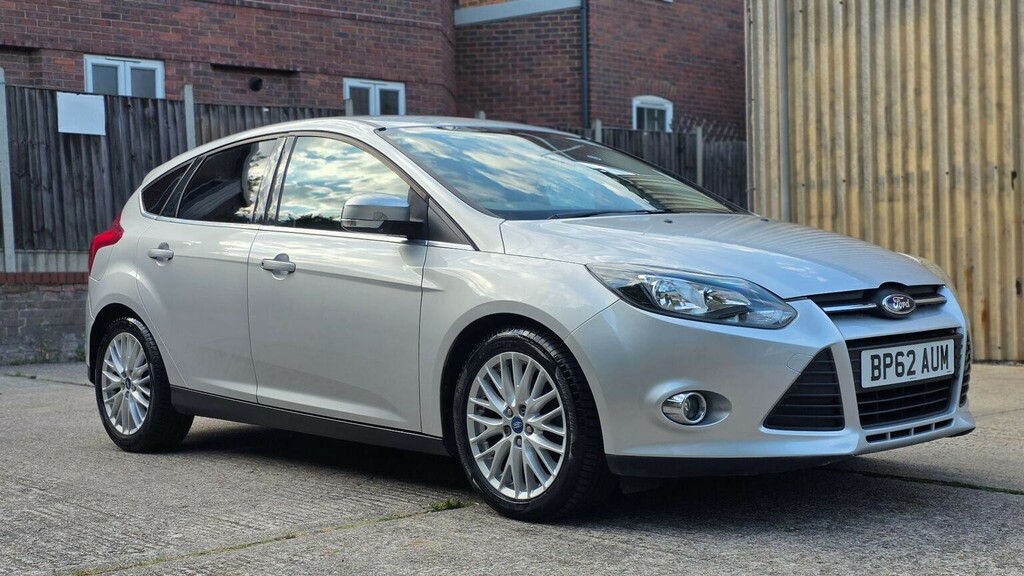 Ford Focus Hatchback 1.0T Ecoboost Zetec Euro 5 Ss 20 BP62AUM Silver #4