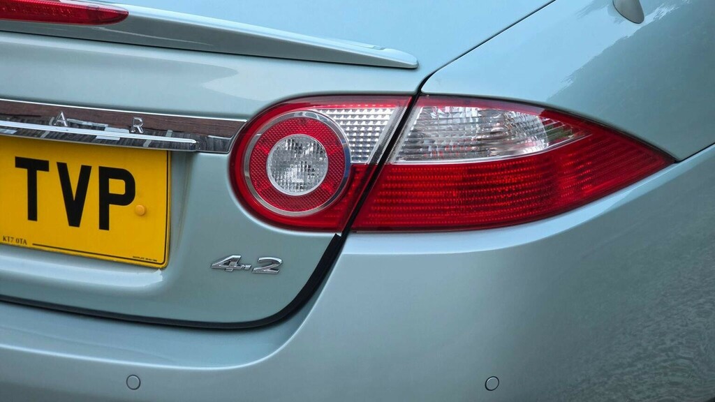 Jaguar XK 4.2 V8 Green #60