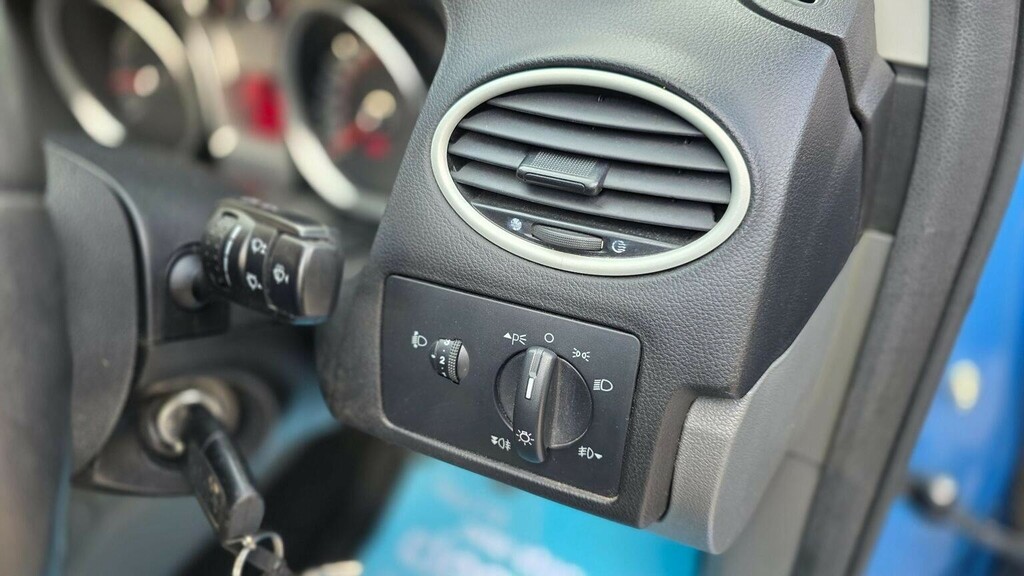Ford Focus 1.6 Zetec Tdci Blue #24