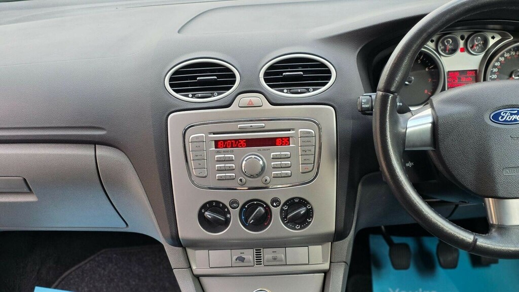Ford Focus 1.6 Zetec Tdci Blue #32