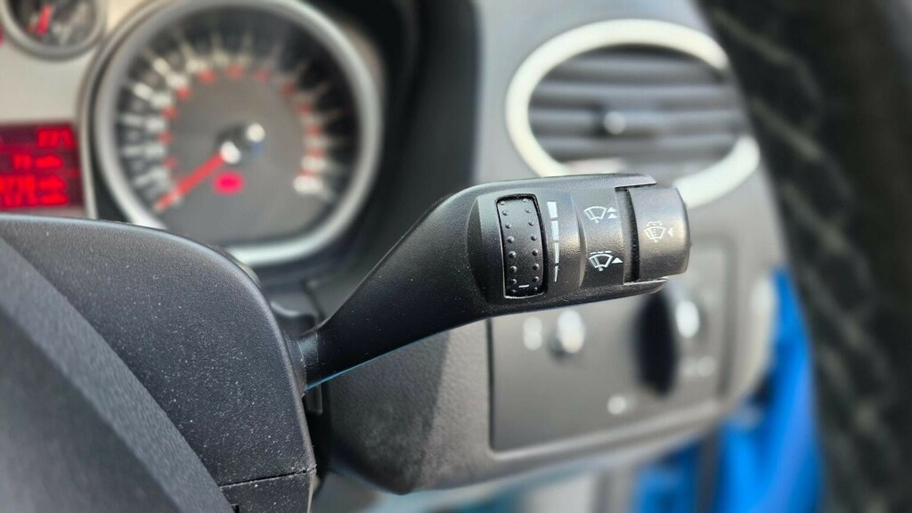 Ford Focus 1.6 Zetec Tdci Blue #21