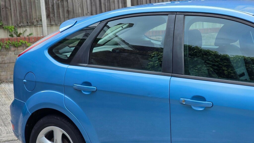 Ford Focus 1.6 Zetec Tdci Blue #52