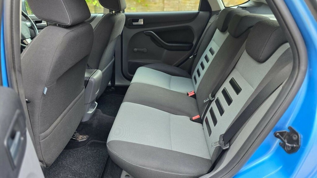 Ford Focus 1.6 Zetec Tdci Blue #12