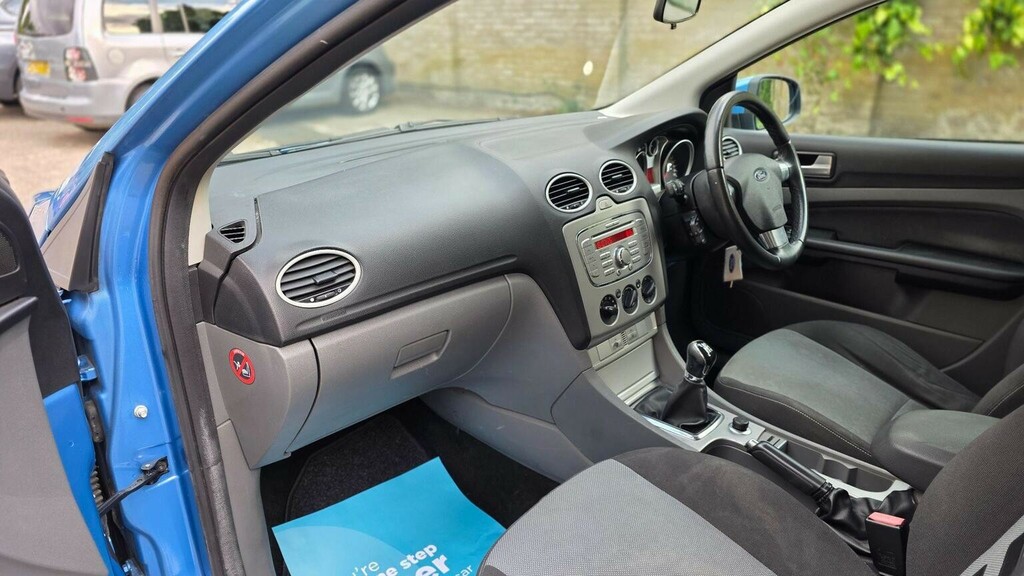 Ford Focus 1.6 Zetec Tdci Blue #38