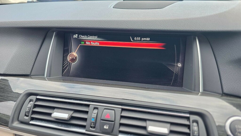 BMW 5 Series 520D Se White #78