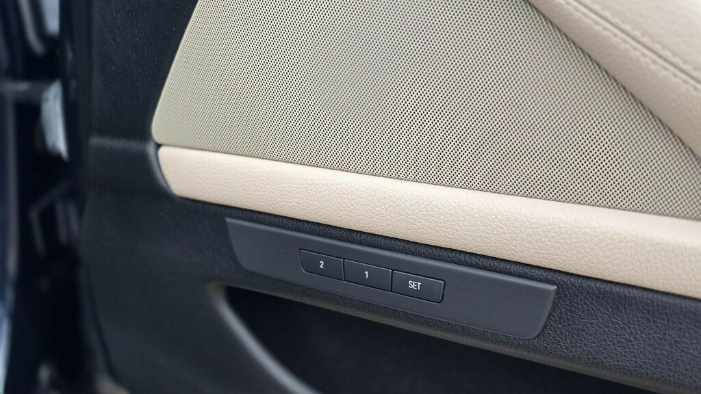 BMW 5 Series 520D Se White #54