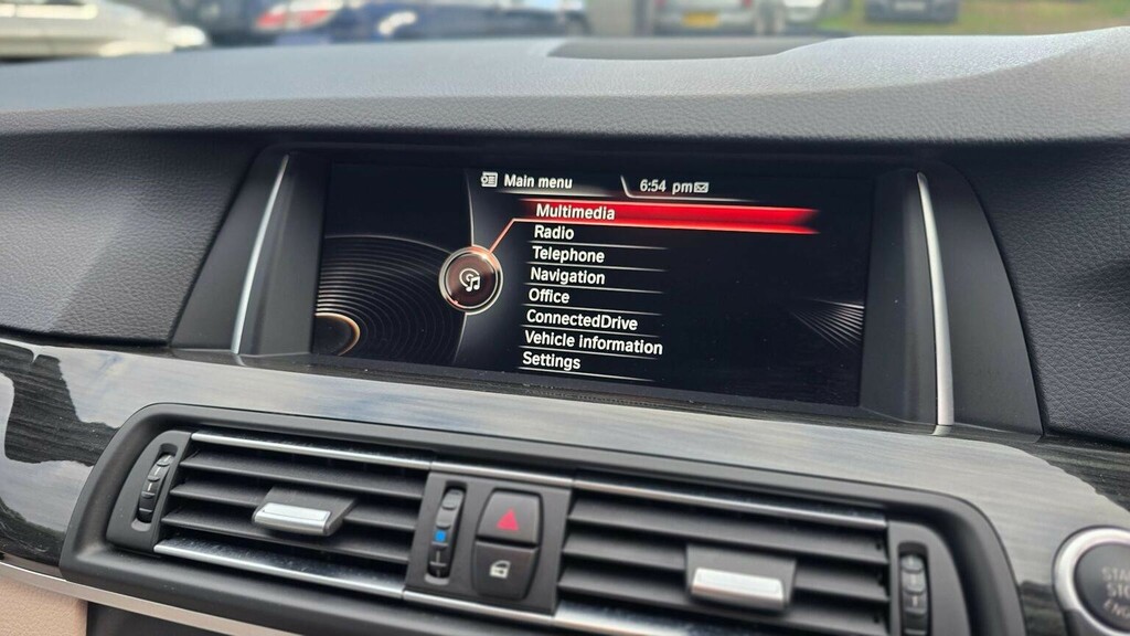 BMW 5 Series 520D Se White #76