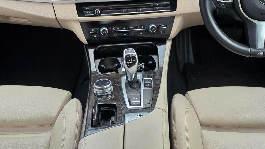 BMW 5 Series 520D Se White #37