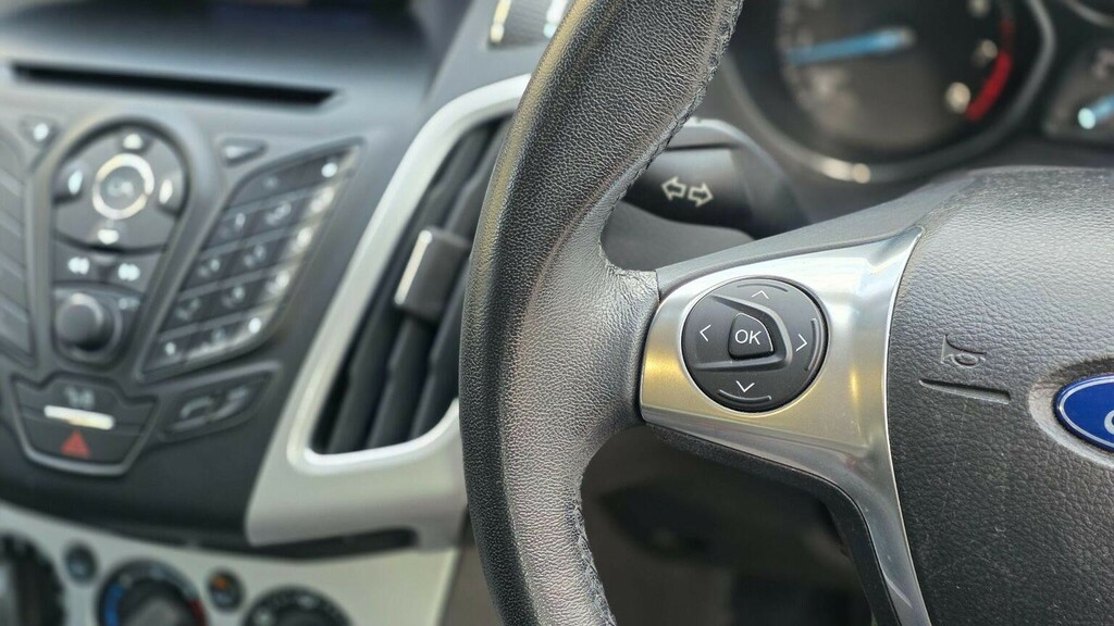Ford Focus 1.6 Tdci Zetec Euro 5 Ss Silver #24