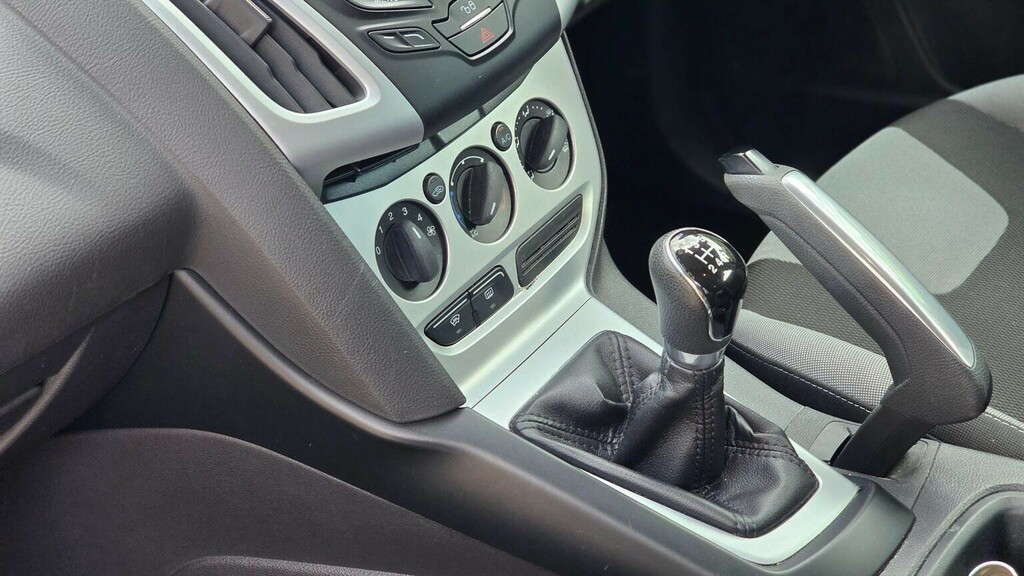 Ford Focus 1.6 Tdci Zetec Euro 5 Ss Silver #40