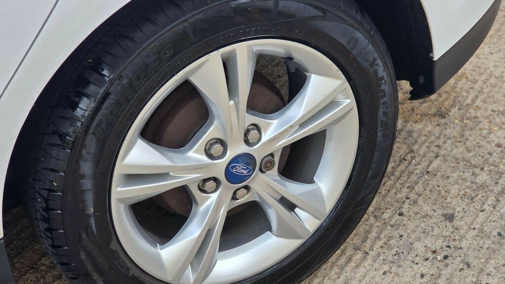 Ford Focus 1.6 Tdci Zetec Euro 5 Ss Silver #53