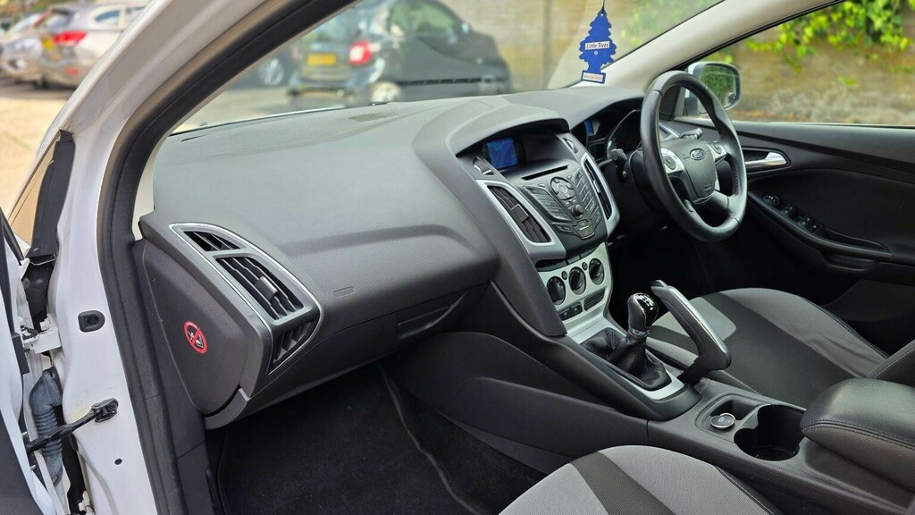 Ford Focus 1.6 Tdci Zetec Euro 5 Ss Silver #42