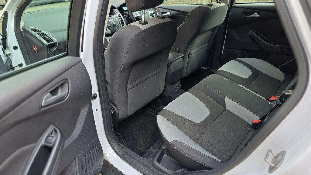 Ford Focus 1.6 Tdci Zetec Euro 5 Ss Silver #37