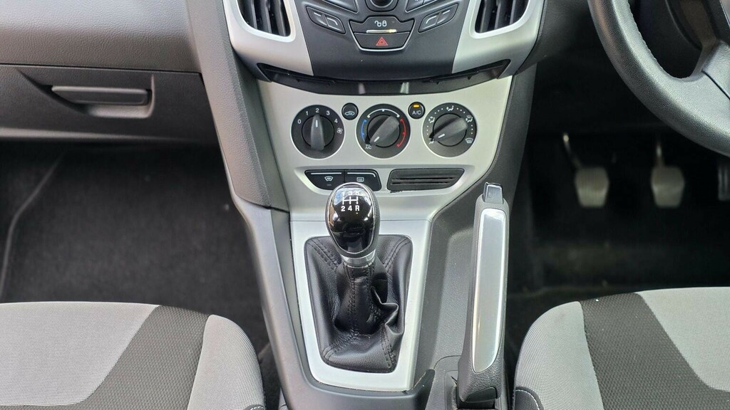 Ford Focus 1.6 Tdci Zetec Euro 5 Ss Silver #36
