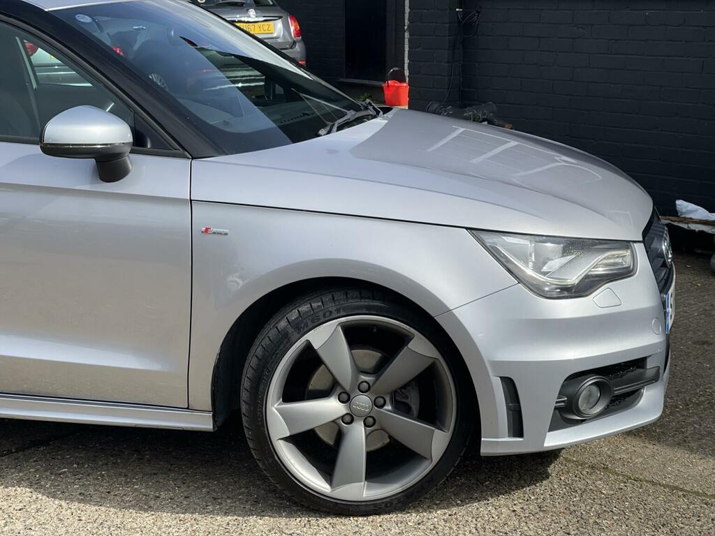 Audi A1 1.4 Tfsi Cod Black Edition Euro 5 Ss SV14ZWD Silver #5