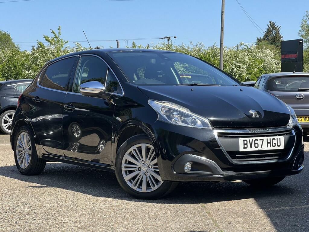 Peugeot 208 Allure Black #3