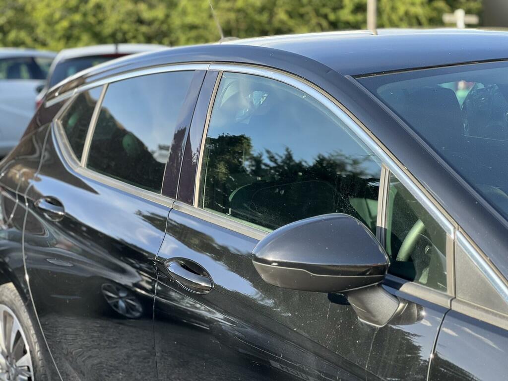 Vauxhall Astra Griffin Black #6