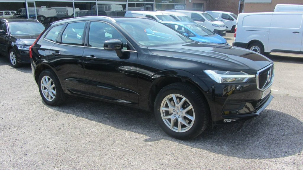 Volvo XC60 2L Momentum Pro SW19KXA Black #2