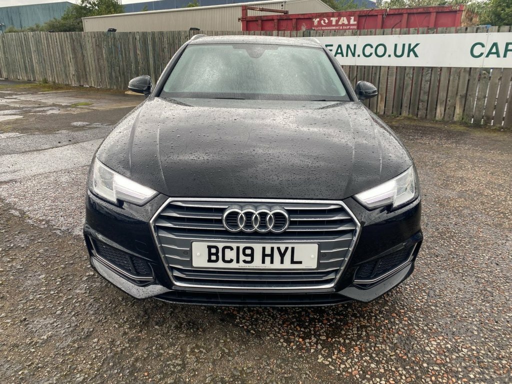 Audi A4 Avant 2L Sport Black #4
