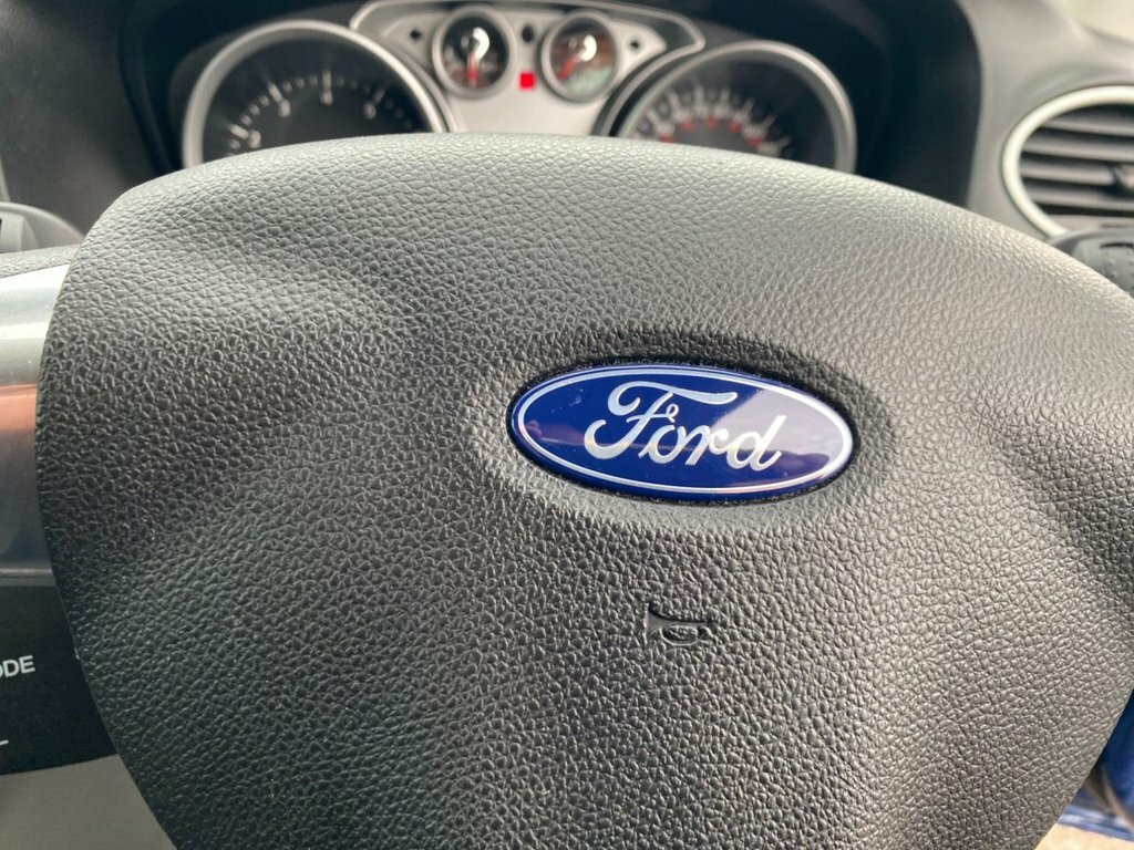 Ford Focus 1.6 Tdci Zetec 110 Dpf Alloys 30 Road Tax Silver #19