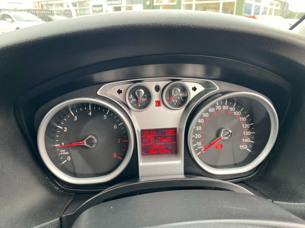 Ford Focus 1.6 Tdci Zetec 110 Dpf Alloys 30 Road Tax Silver #18