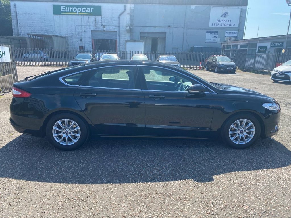 Ford Mondeo Ecoboost Titanium Hatchback Silver #8