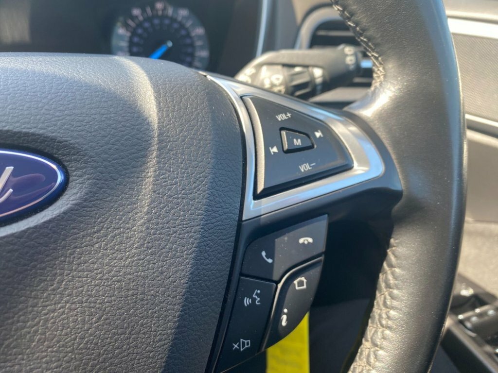 Ford Mondeo Ecoboost Titanium Hatchback Silver #24