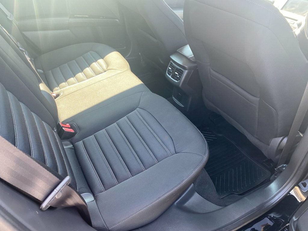 Ford Mondeo Ecoboost Titanium Hatchback Silver #14
