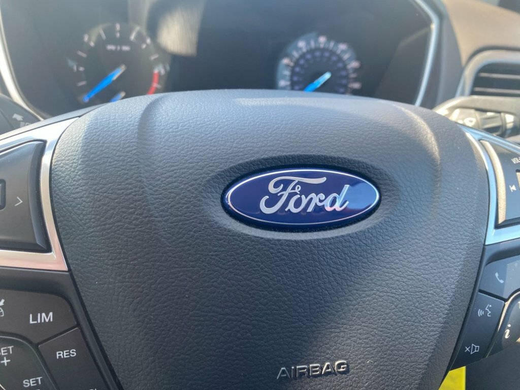 Ford Mondeo Ecoboost Titanium Hatchback Silver #25