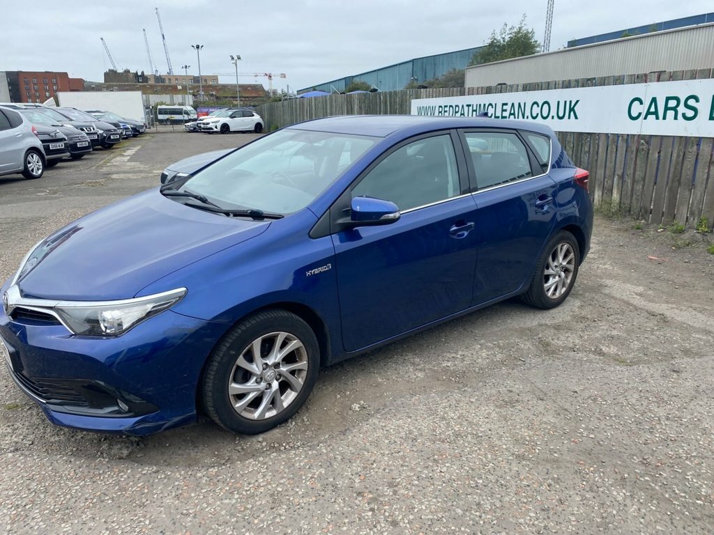 Toyota Auris 1.8L Icon Blue #3