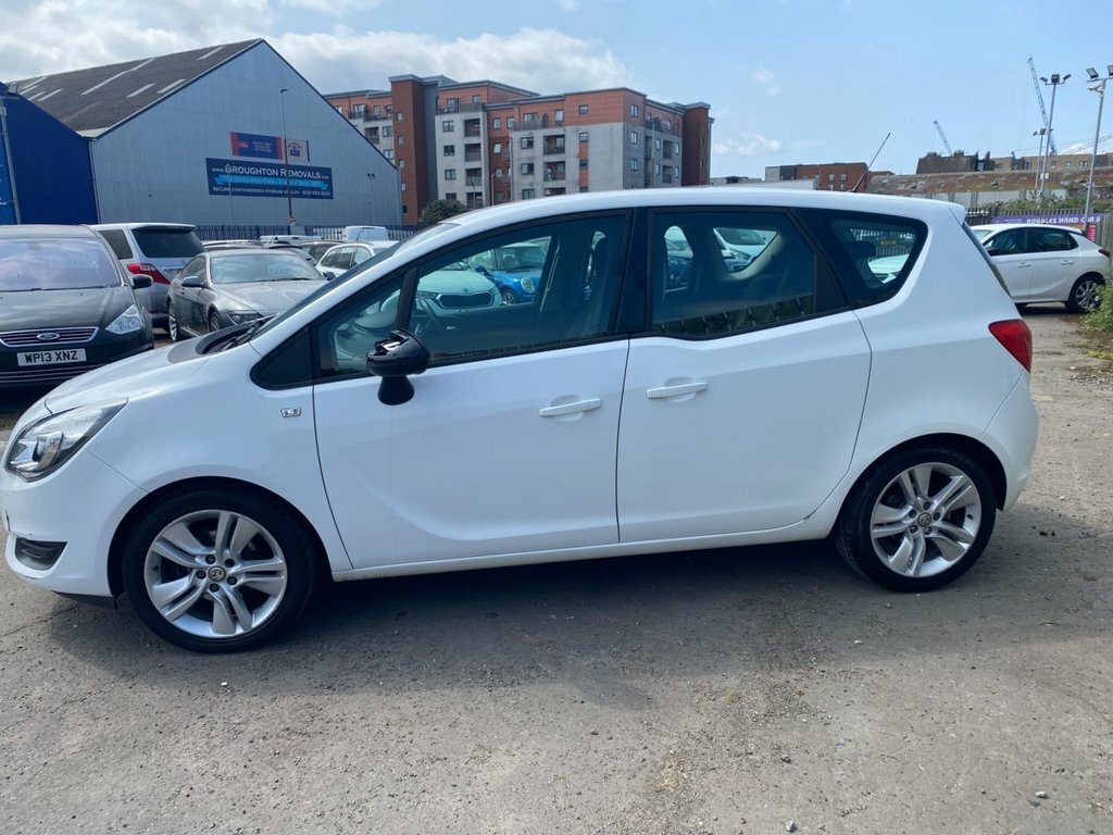 Vauxhall Meriva 1.4L Club White #3