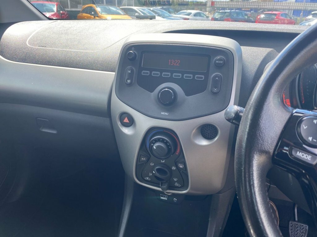 Toyota Aygo Hatchback Silver #23