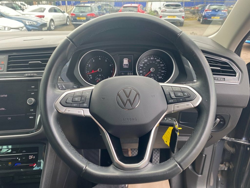 Volkswagen Tiguan R-line White #19