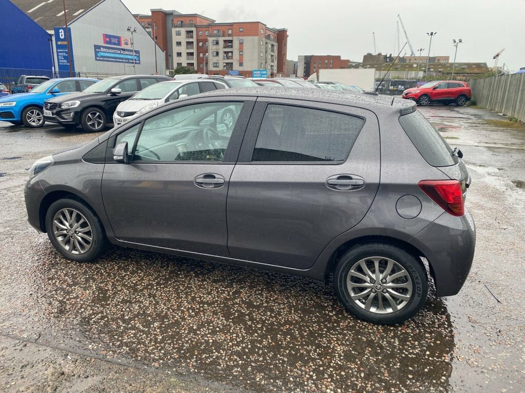 Toyota Yaris  Black #14