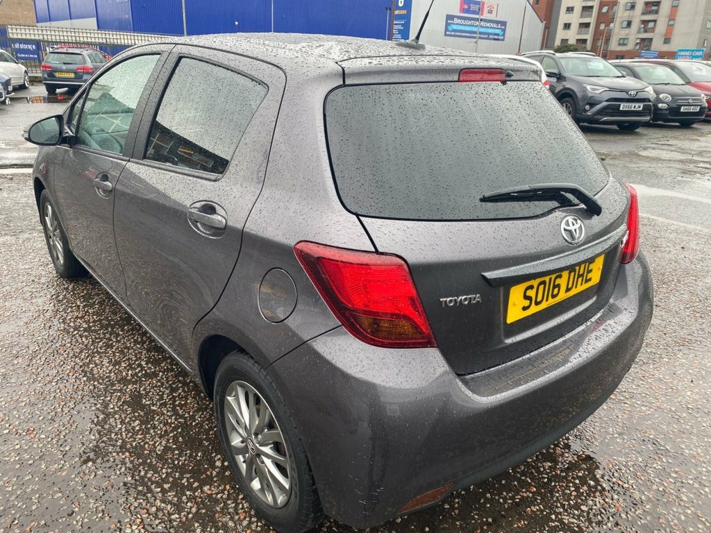 Toyota Yaris  Black #12