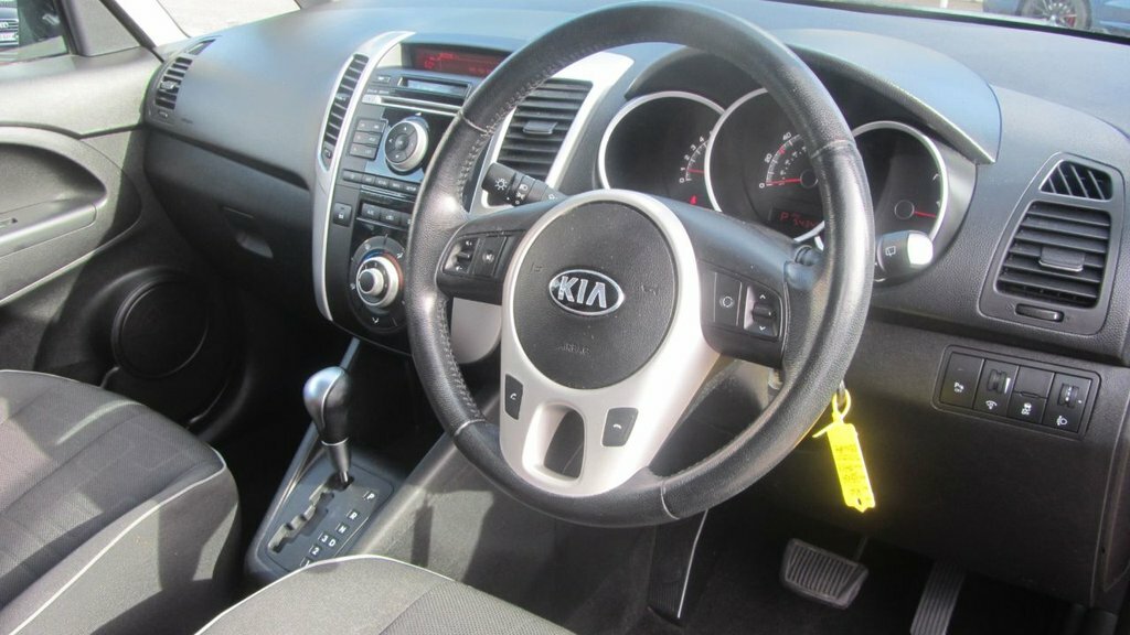 Kia Venga Mpv 1.4 Ecodynamics 1 Euro 5 Ss 201414 White #25