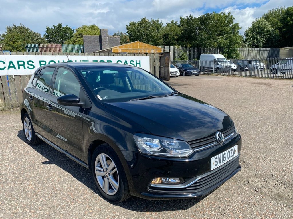 Volkswagen Polo 1.8 Tsi Bluemotion Tech Black #2