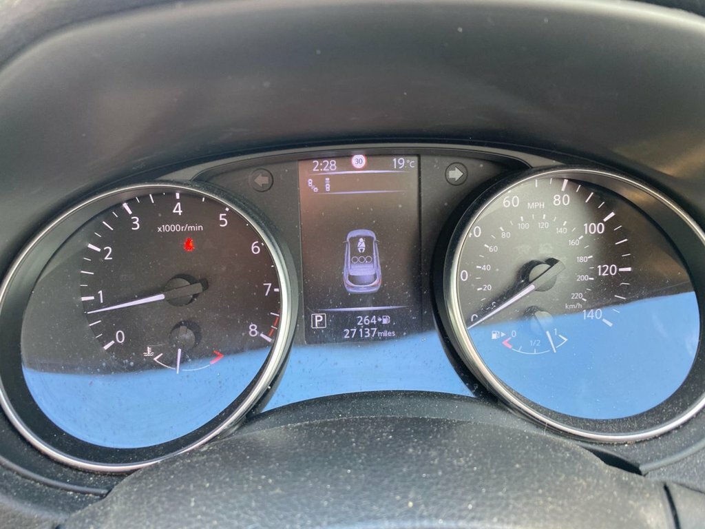 Nissan Qashqai 1.2 Dig-t 115 Acenta Tech Pack Silver #21