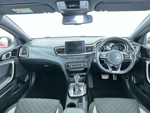 Kia Ceed 2019 69 1.4 Red #5