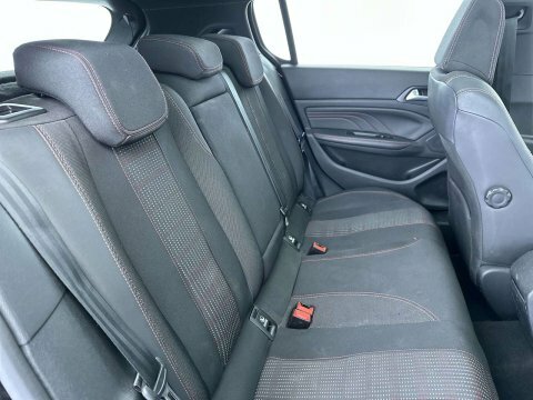 Peugeot 308 2020 70 1.5 Black #6