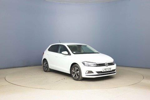Volkswagen Polo 2018 67 1.0 White