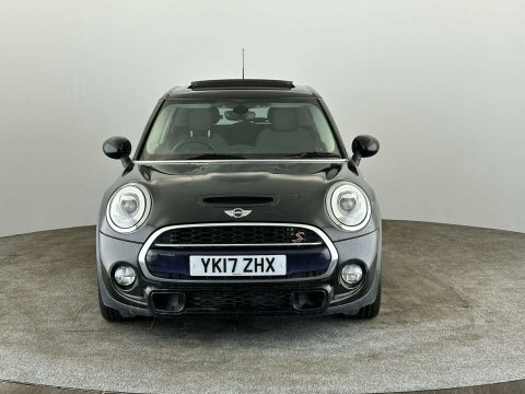 Mini Hatch 2017 17 2.0 YK17ZHX Black #2