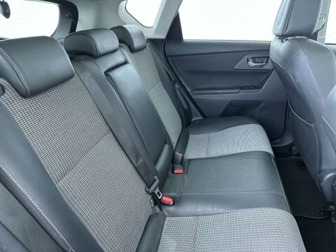 Toyota Auris 2016 66 1.8 Silver #6